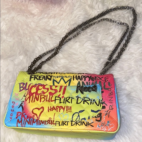 HP ❤️ “GRAFFITI BAG” The hottest trend of 2020 💖 - Picture 8 of 12